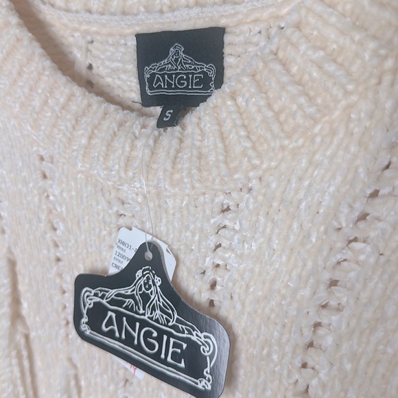 🆕 ANGIE Cream Tassel Super Soft Fringe
Boho Sweater SMALL - Picture 9 of 10